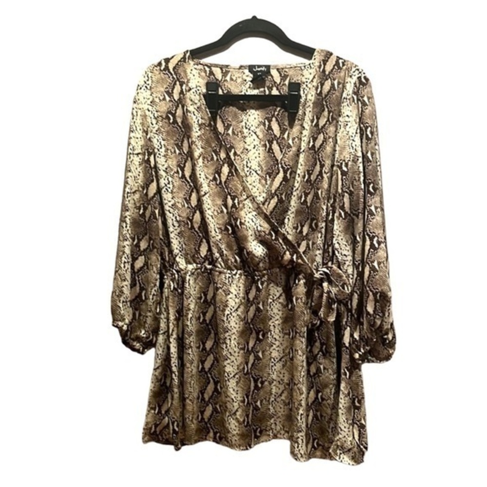 Justify Women’s Snakeskin Print Faux Wrap Top Tunic Blouse Size 1X